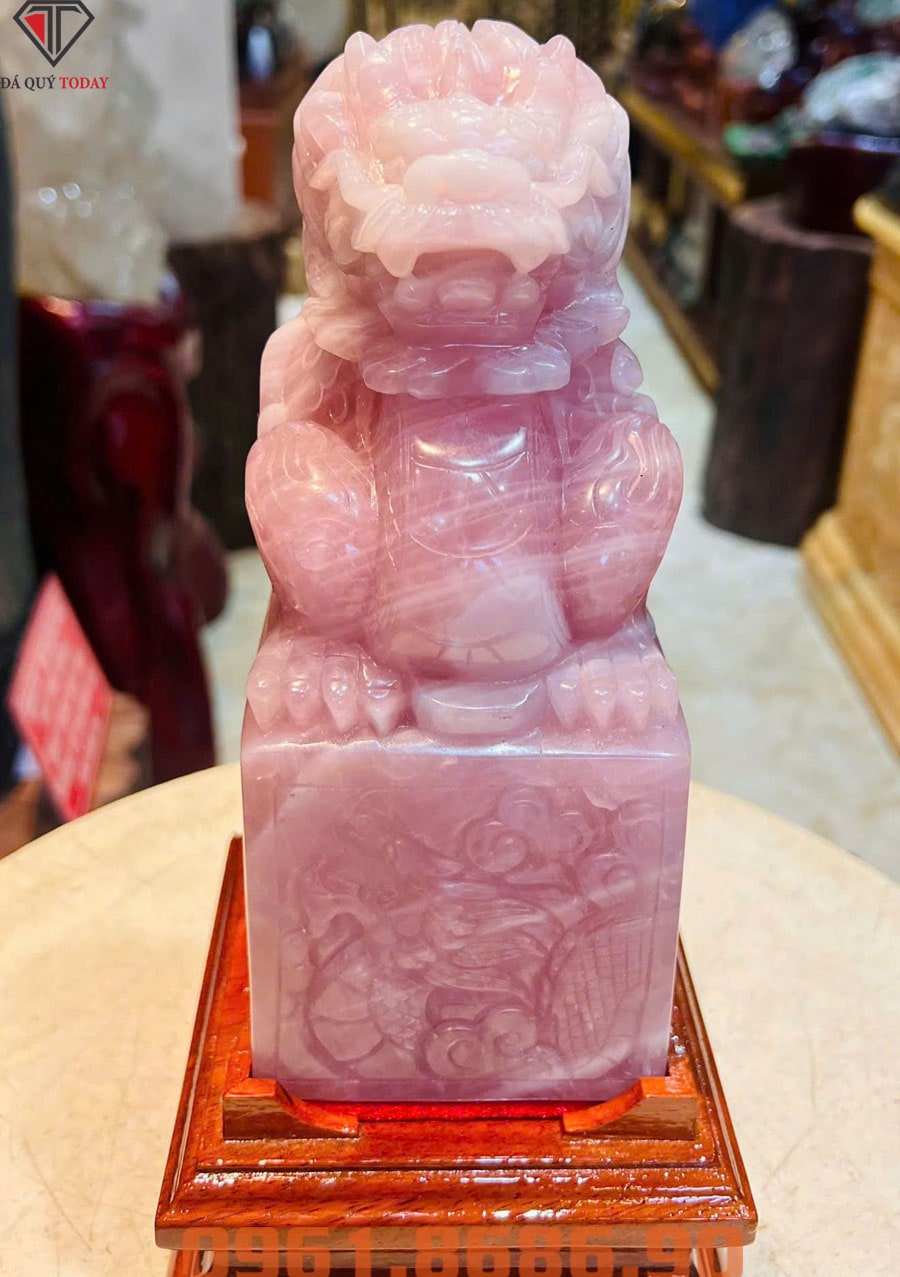 Ấn rồng phong thủy bằng đá thạch anh hồng